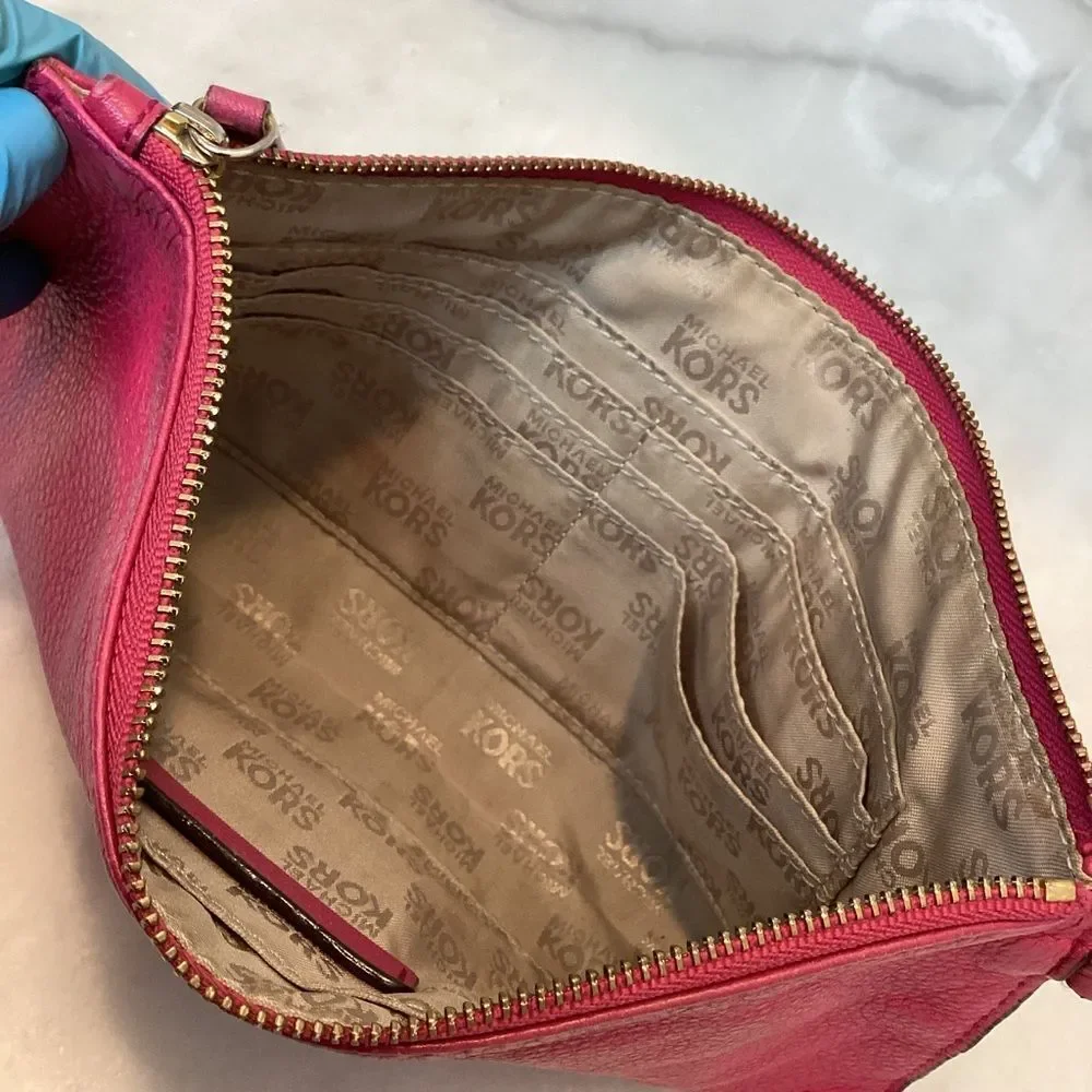 Michael Kors Purse Pouch Wristlet Pebbled Leather Clutch with Metallic Logo